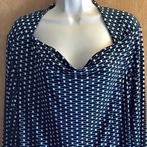 EUC Liz Claiborne Black/Green Blouse  Size:  XL